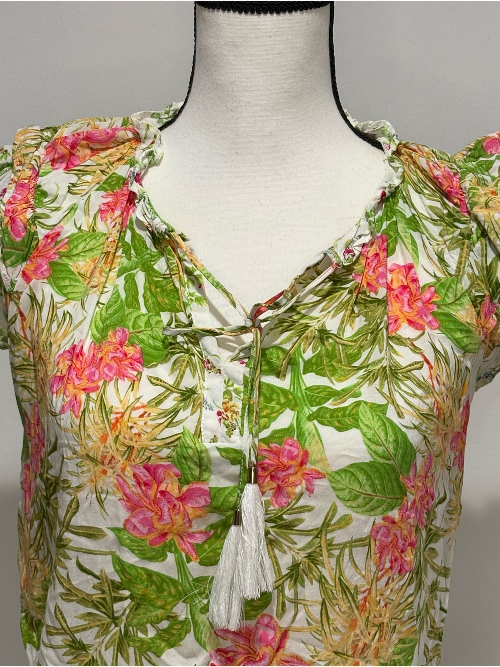 Rose + Olive Floral Blouse Top Small Boho Peasant Tassel Tie Neck Ruffle Sleeve - Picture 2 of 10
